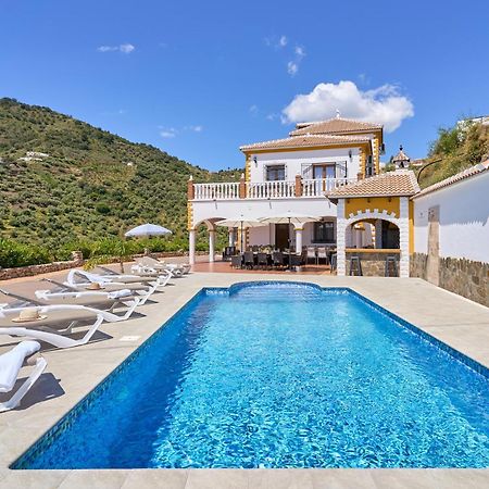 Villa Javier En Sayalonga Extérieur photo