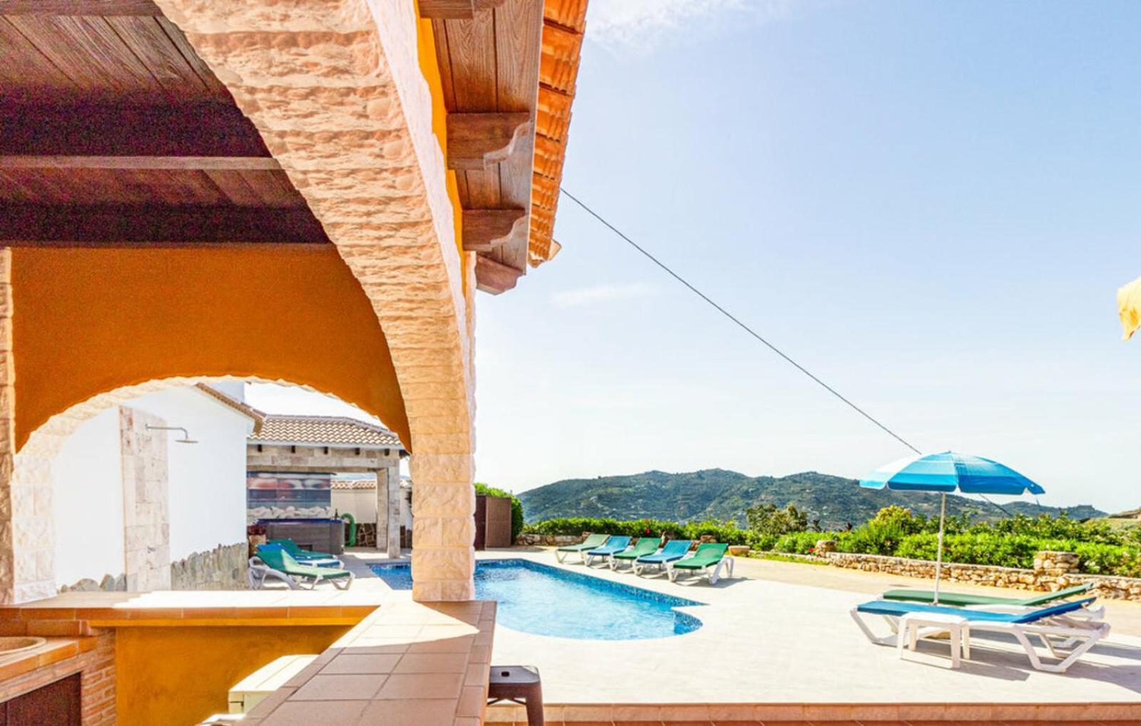 Villa Javier En Sayalonga Extérieur photo