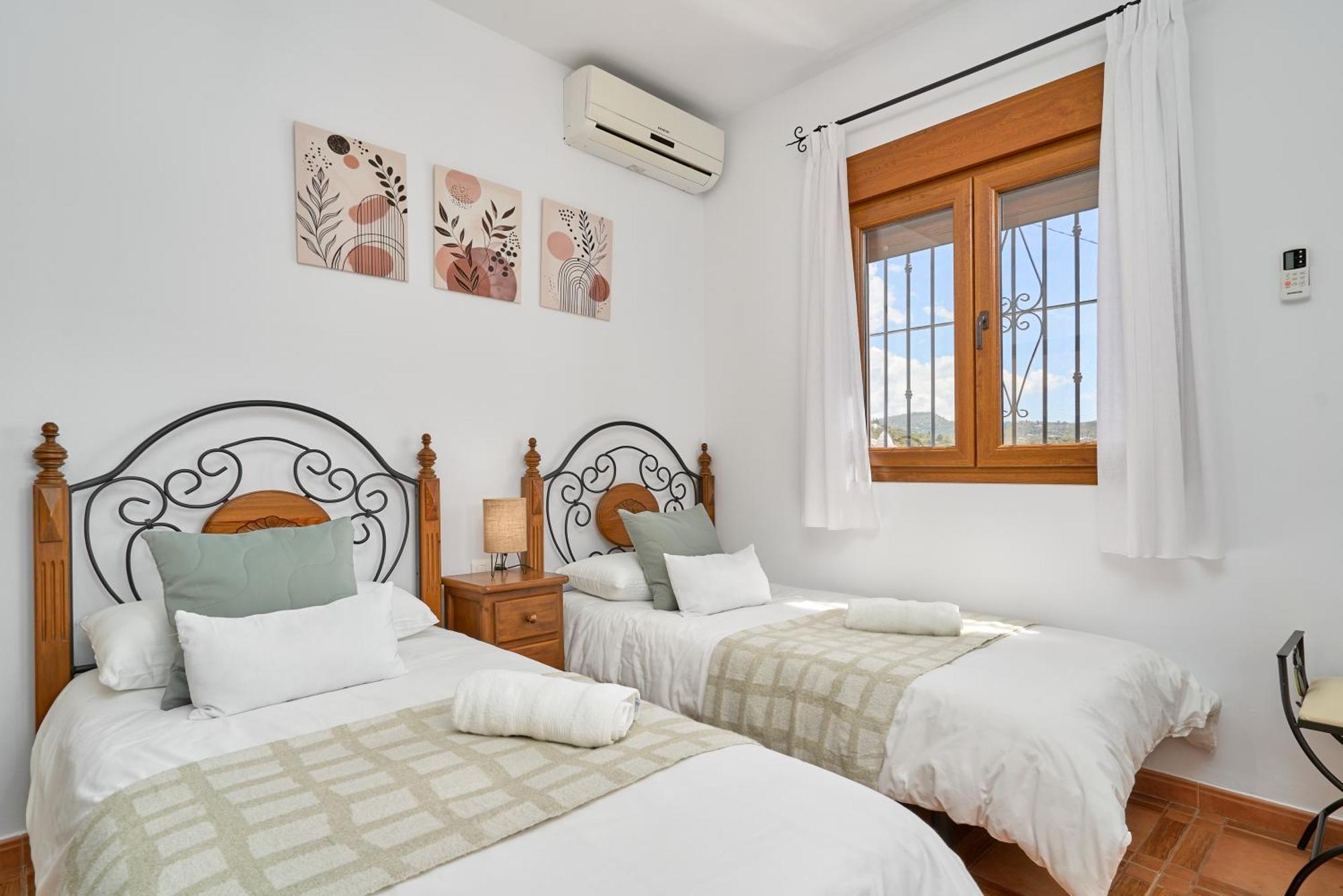 Villa Javier En Sayalonga Extérieur photo